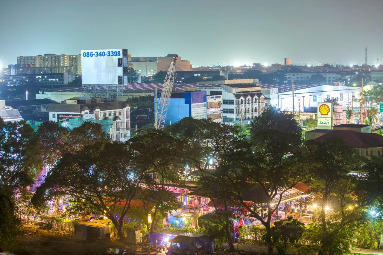 Готель Gems Park Don Mueang Airport And Bts Бангкок Екстер'єр фото