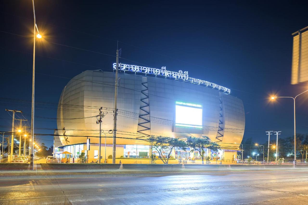 Готель Gems Park Don Mueang Airport And Bts Бангкок Екстер'єр фото