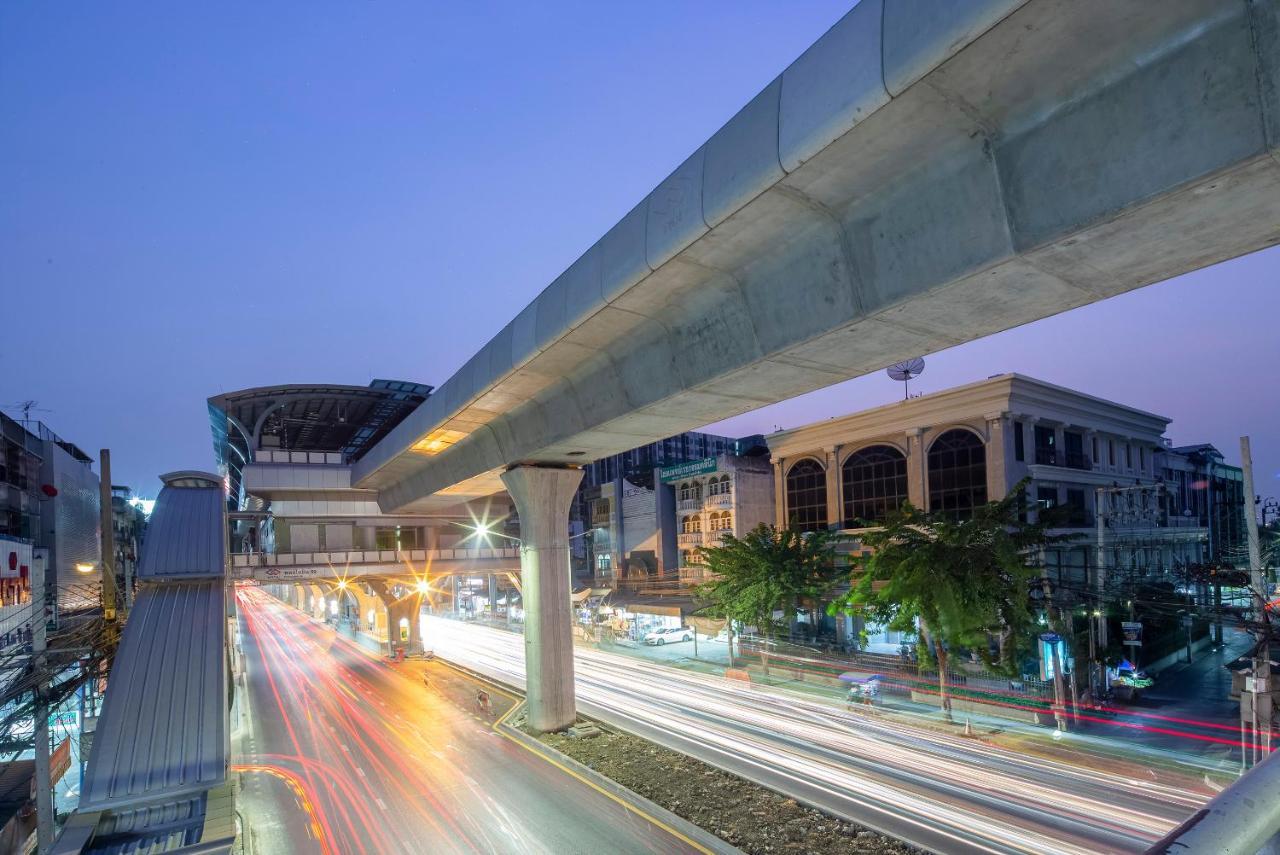 Готель Gems Park Don Mueang Airport And Bts Бангкок Екстер'єр фото